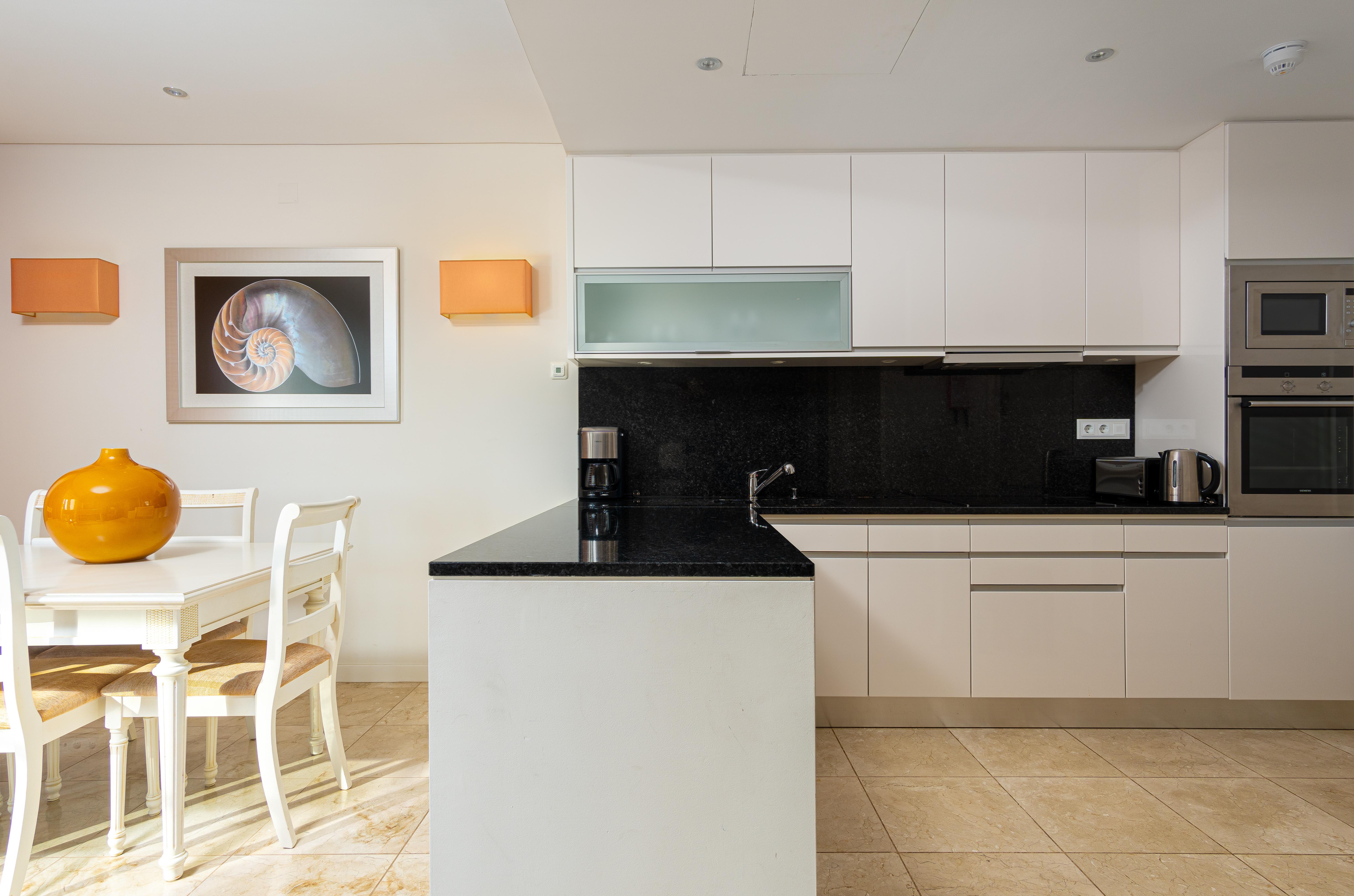 Monte Santo Resort Carvoeiro  Exteriér fotografie A modern kitchen