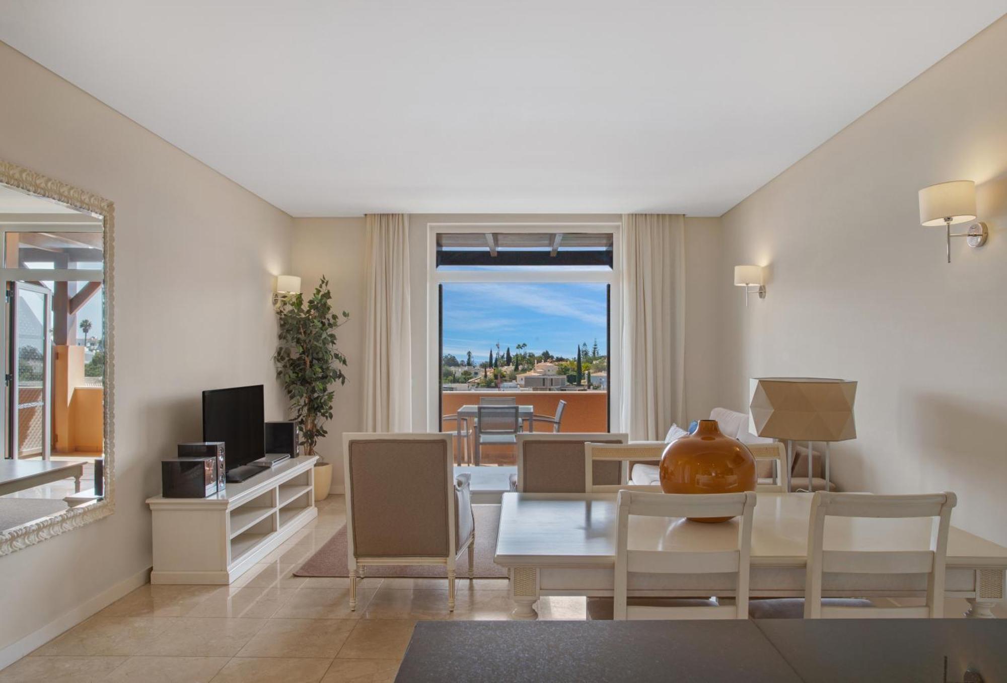 Monte Santo Resort Carvoeiro  Exteriér fotografie A staged living room
