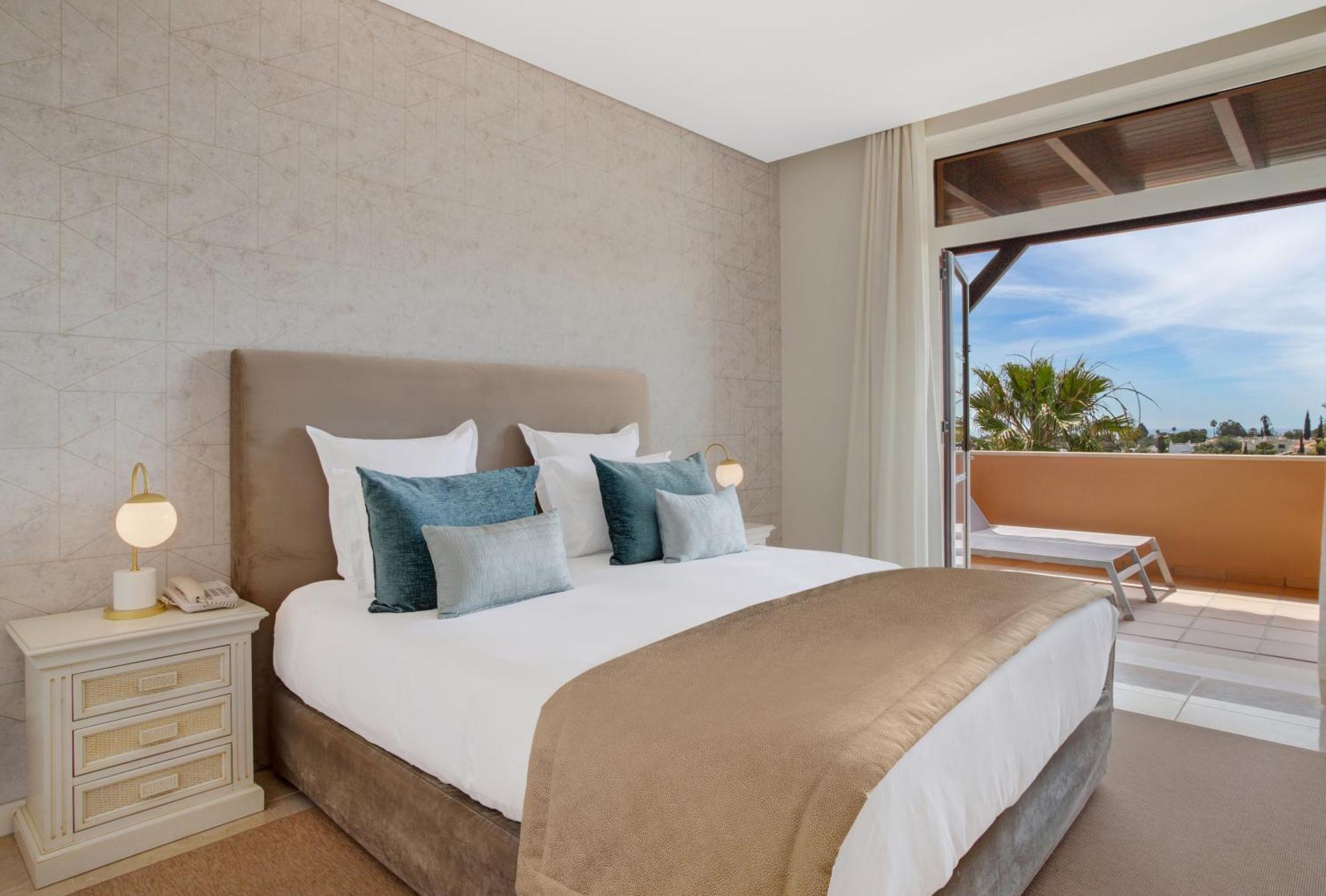 Monte Santo Resort Carvoeiro  Exteriér fotografie A bedroom at the hotel