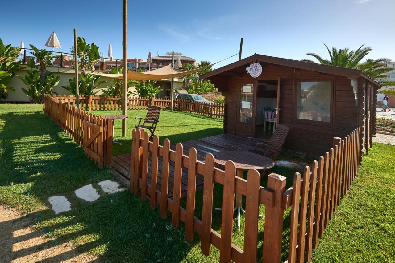 Monte Santo Resort Carvoeiro  Exteriér fotografie A garden shed in Spain